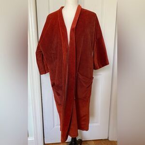 1970s Vintage Burgundy Robe by Luxury Robe